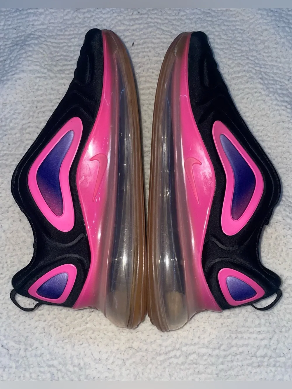 Nike Air Max 720 Black Pink Purple Men’s Size 11